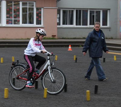 130430_PI_Spende_Helme_Raeder_2 kl